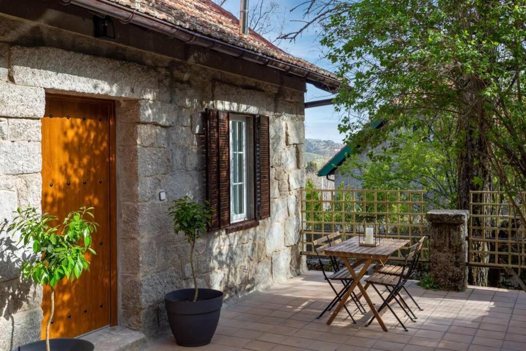 Villa La Casita De Piedra Cercedilla Esterno foto